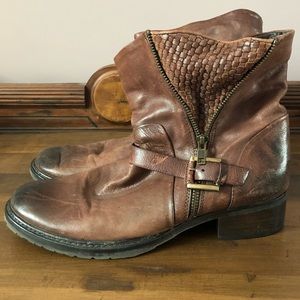 Adam Tucker Me Too Distressed Brown Boots